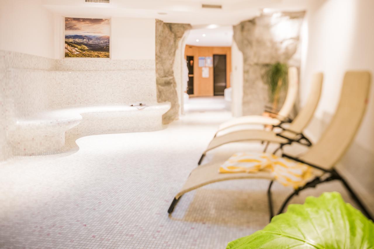 Wirtshaushotel Alpenrose San Lorenzo di Sebato Esterno foto